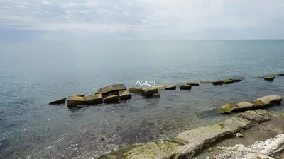 Фото пляжа с бирюзовой водой