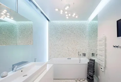 Интерьеры ванной комнаты с современной отделкой: фото