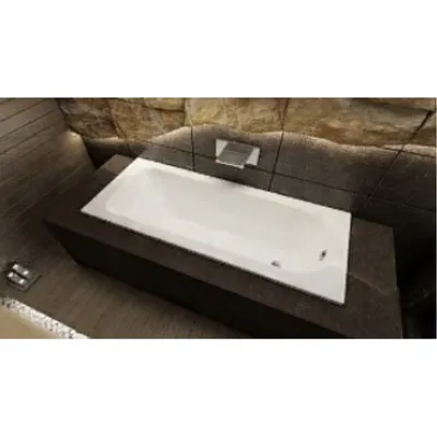 Ванная комната, где каждая деталь создана с любовью: фото стальной ванны