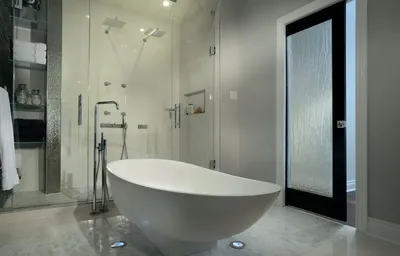 Фотографии стеклянных дверей для ванной комнаты, которые создадут атмосферу роскоши