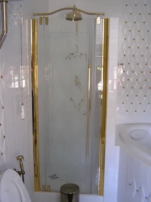 Full HD изображения стеклянных дверей для ванной комнаты