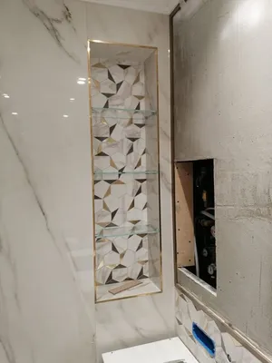 Фото стеклянных полочек в ванной - новое изображение
