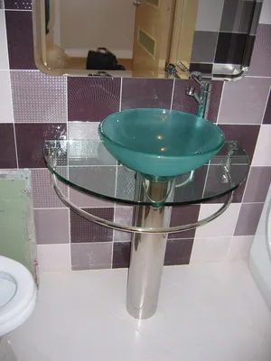 Изображения стеклянных раковин для ванной в формате JPG и PNG
