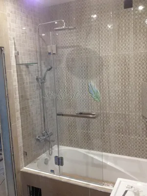 Фото стеклянной ванны в высоком разрешении