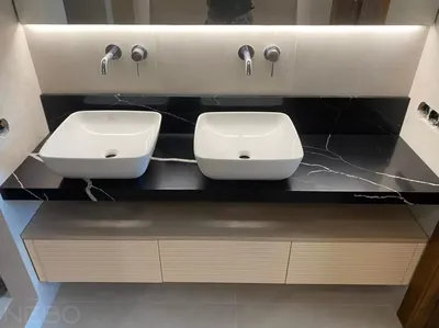 Элегантные столешницы в ванной комнате