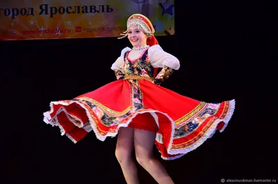 Русская народная красота: Фото великолепных сценических костюмов для русских народных танцев