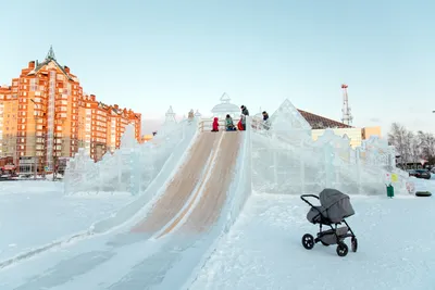 Зимние отражения города: Фотоальбом с возможностью скачивания