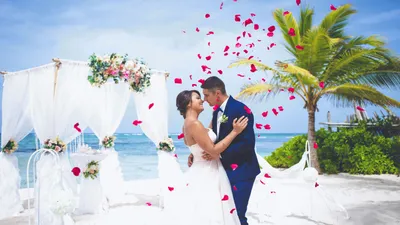 Фото свадьбы на пляже с возможностью выбора размера изображения