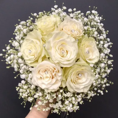 Фотография свадебного букета с изысканными розами