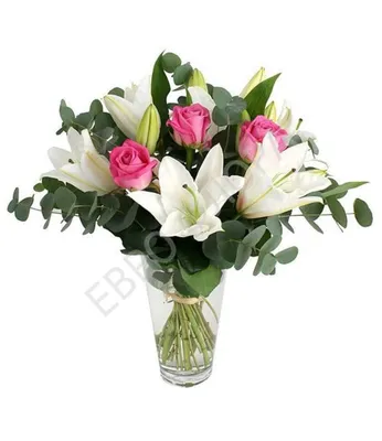 Изысканное изображение свадебного букета из роз и лилий