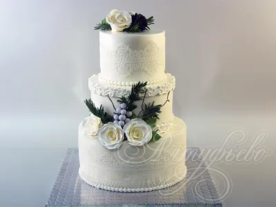Фотография свадебного торта с пионами в различных стилях