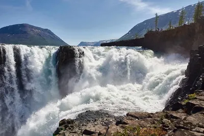 Фотка тальникового водопада в стиле обои