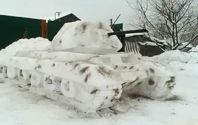 Танк в ледяной короне: захватывающее фото