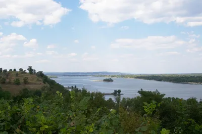 Прекрасный фон Тарасовой горы на рисунке