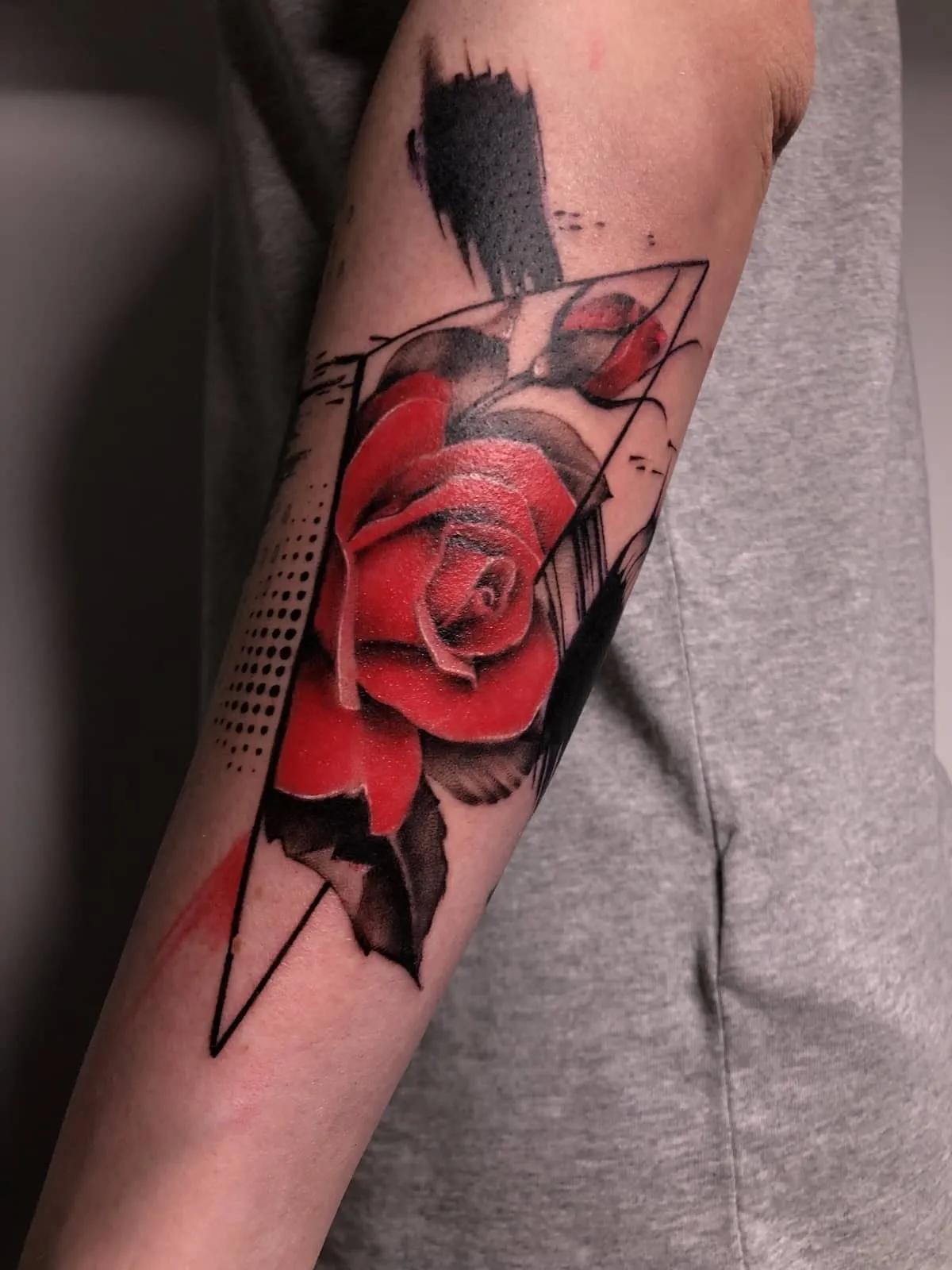 Тату в стиле блэкворк: игра света и тени на вашей коже  https://example.com/tattoo-blackwork/33 | Тату в стиле блэкворк Фото  №566263 скачать