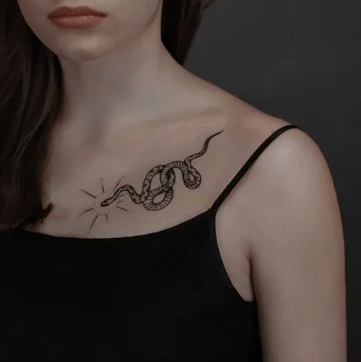 Фотографии красивых татуировок змей для девушек