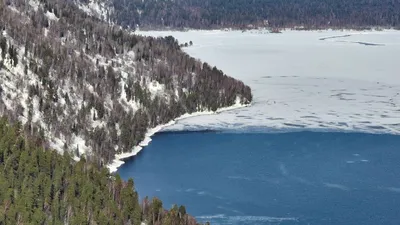 Магия зимы: Фотографии Телецкого озера в JPG, PNG, WebP форматах
