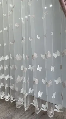 Фото тюльного полотна с разнообразными бабочками и форматом PNG