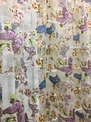 Фотографии тюльной ткани, украшенной разнообразными бабочками и форматом WebP на странице выбора размеров