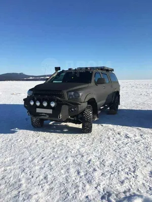 Фото Toyota Tundra Devolro с мощным двигателем