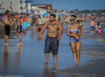 Толстые люди на пляже: советы по выбору формата для скачивания