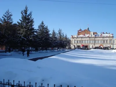 Зимняя красота в объективе: Изображения Томска в разных форматах
