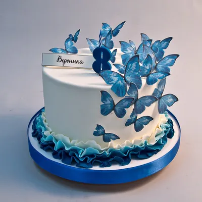 Торт с бабочками из мастики  фото