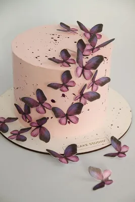 Впечатляющая картинка торта с бабочкой на выбор