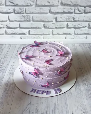 Фотография торта в форме бабочки, чтобы сделать ваш праздник незабываемым