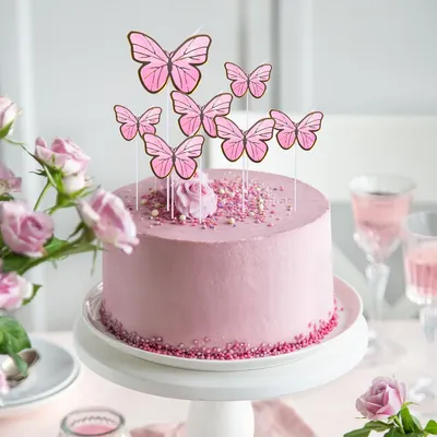 Фотография торта в форме бабочки для особого события