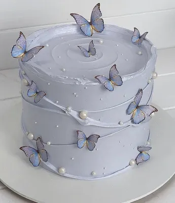 Торт с бабочкой: красочная фотография