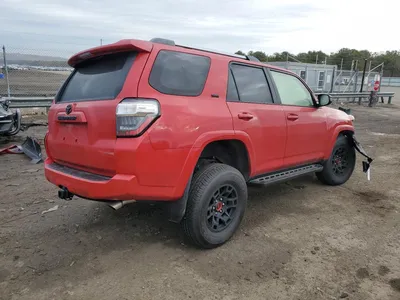 Фотографии Toyota 4Runner 2023 в горах