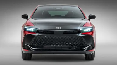 Изображения Toyota Camry 2023 в интерьере