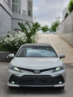 Фото Toyota Camry 2023 с высоким разрешением для печати