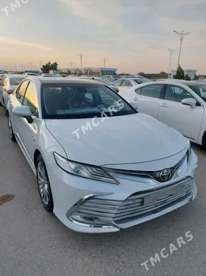 Изображения Toyota Camry 2023 в салоне