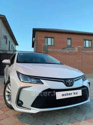 Официальные фото Toyota Corolla 2023