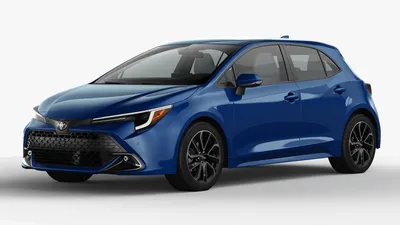 Фото Toyota Corolla Hatchback 2023 в ночное время