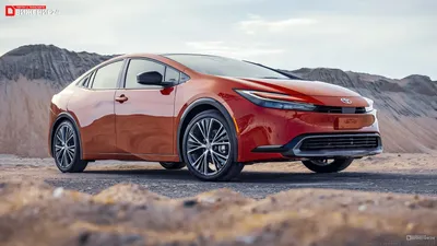 Toyota Prius 2023: фото солнечной панели