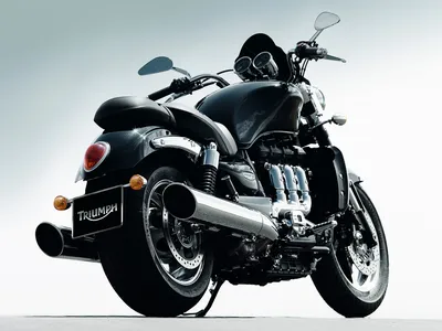 Уникальные фото мотоцикла Triumph Rocket III