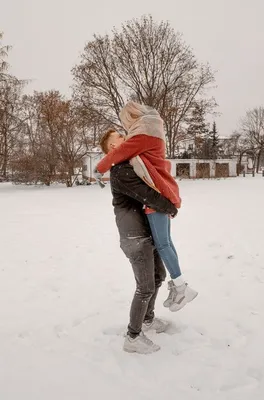 Целующихся пар зимой фотографии