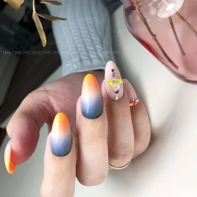 Фото-подборка цветов маникюра для круглых ногтей