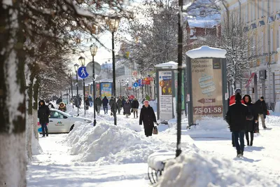 Зимняя атмосфера города на картинке PNG