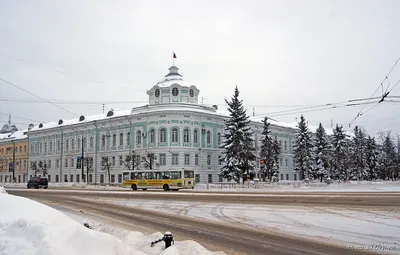 Зимний город в объективе: изображение в формате JPG