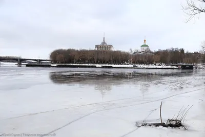 Зимние краски города: фотография в формате WebP