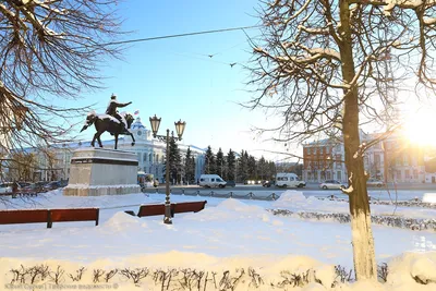 Зимний город в объективе: изображение в формате JPG