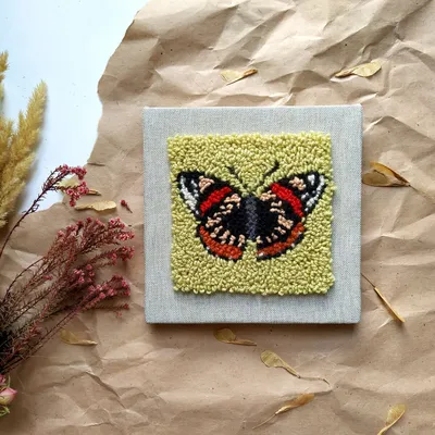 Изображение бабочек на стенах: вдохните жизнь в неповторимый интерьер
