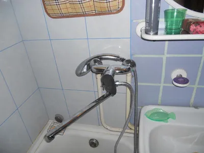Фото установки смесителя в ванной комнате: выберите формат для скачивания