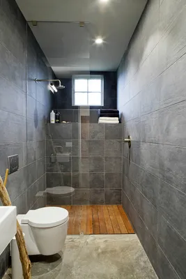 Фотография узкой длинной ванной комнаты с различными вариантами дизайна