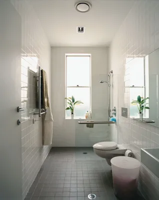 Дизайн узкой длинной ванной комнаты: фото и практичные идеи