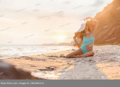 Фото пляжа в шляпе: выберите размер изображения и формат для скачивания